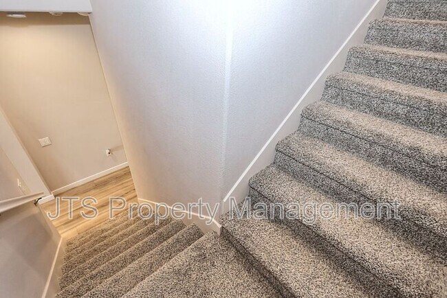 Building Photo - 12158 Byrony Ct
