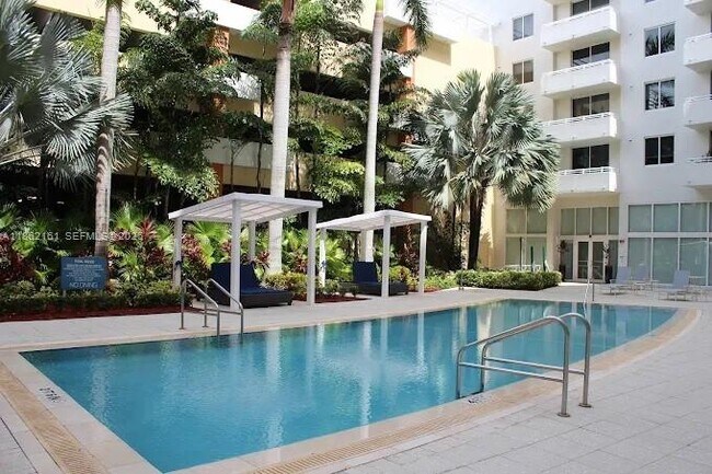 Building Photo - 2775 NE 187th St