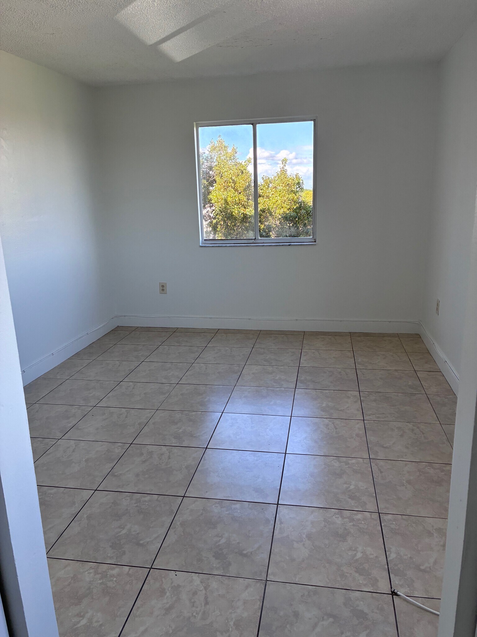 Building Photo - 15221 SW 80th St