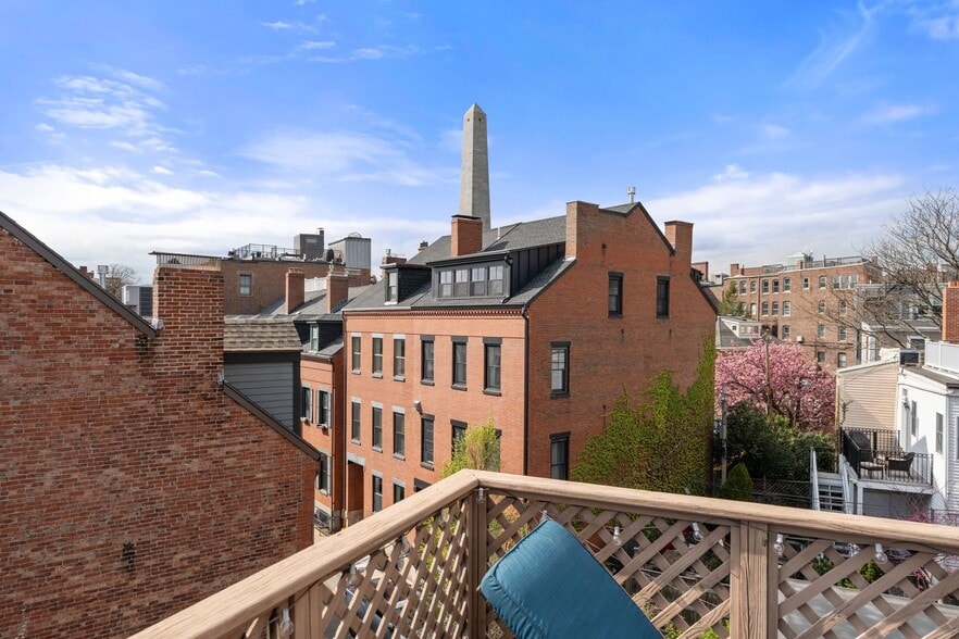 Building Photo - 40 Chestnut St