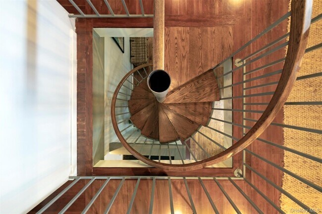 Building Photo - 12 Bishop Park Rd