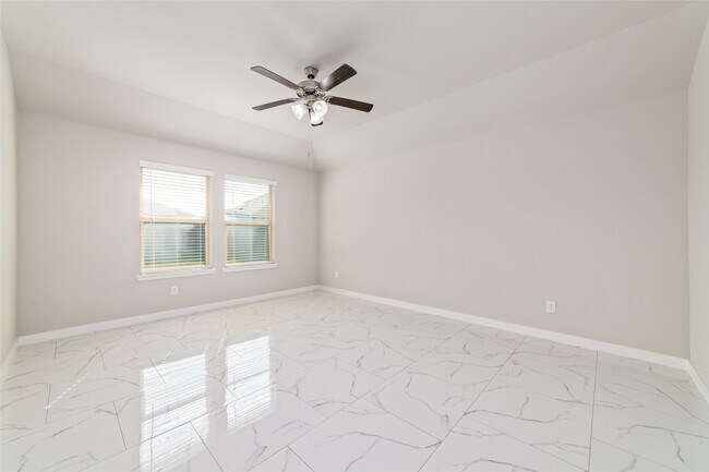 Building Photo - 5502 Creekside Ridge Trail