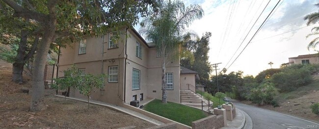 Building Photo - 1338 N Jackson St