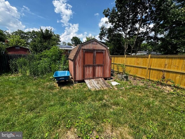 Building Photo - 2508 St John Pl
