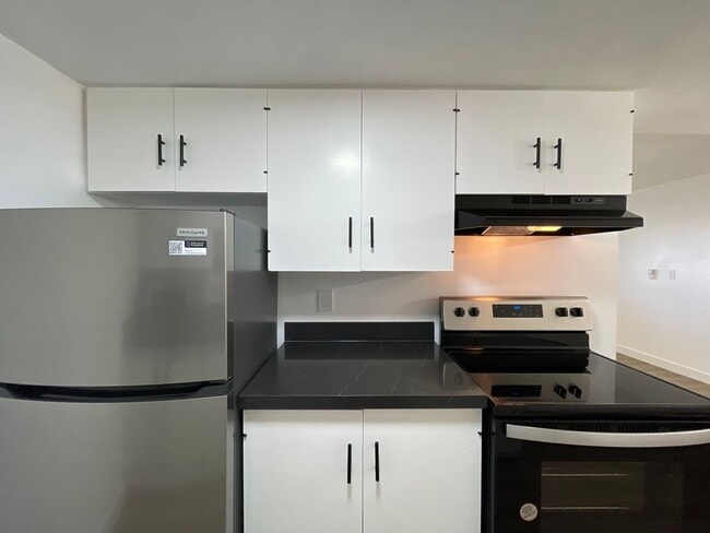 Building Photo - Beautifully Remodeled 2-Bedroom Duplex by Provo River Trail