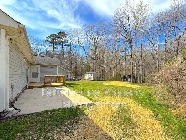 Building Photo - 5812 Silver Eagle Dr