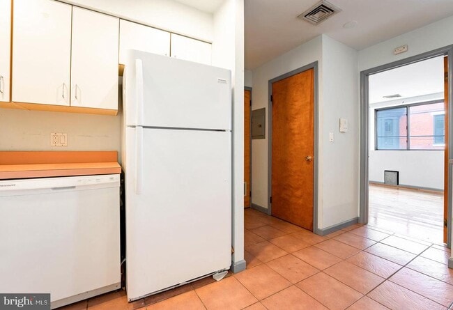 Building Photo - 763 S 8th St