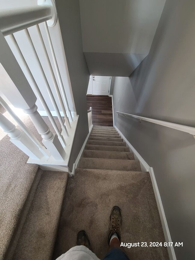 Building Photo - 3 Bedroom Townhouse For Rent in Waynesboro