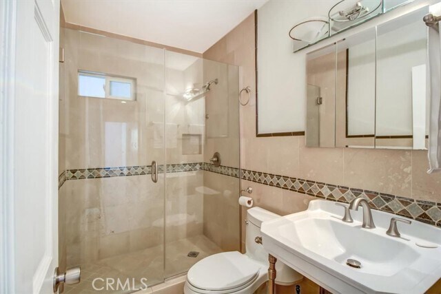 Building Photo - 7441 Beckford Ave