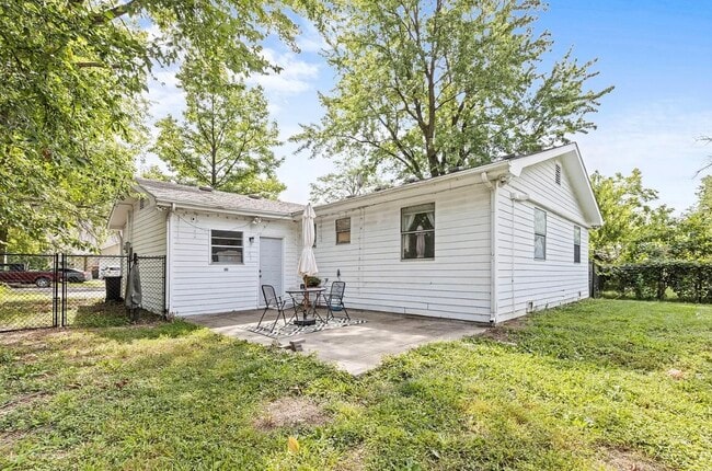 Building Photo - 805 Clinkscales Rd