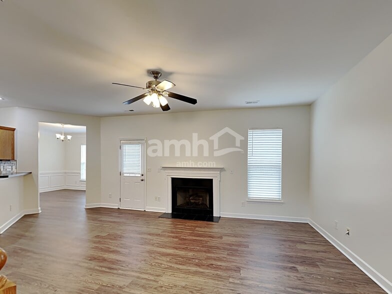 Building Photo - 5402 Canipe Farm Ct