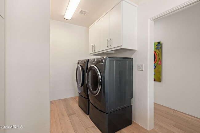 Building Photo - 25810 N Abajo Dr