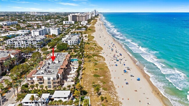 Building Photo - 4444 El Mar Dr