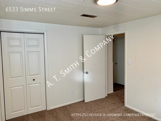 Building Photo - 6533 Simms St
