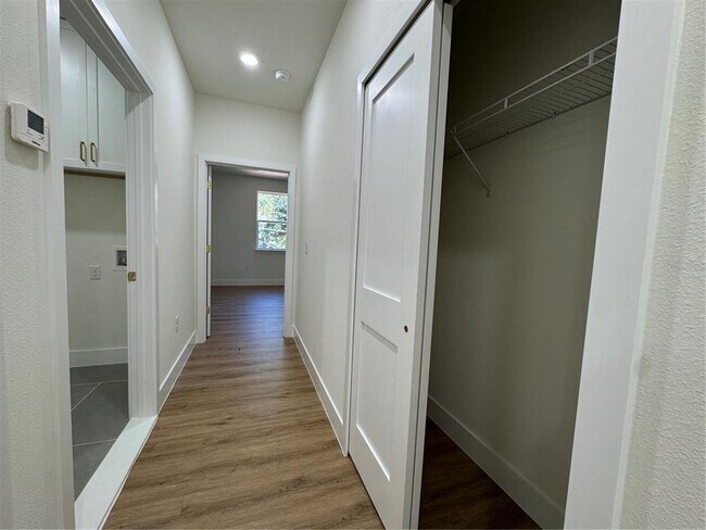 Building Photo - 1054 Wilks Ave