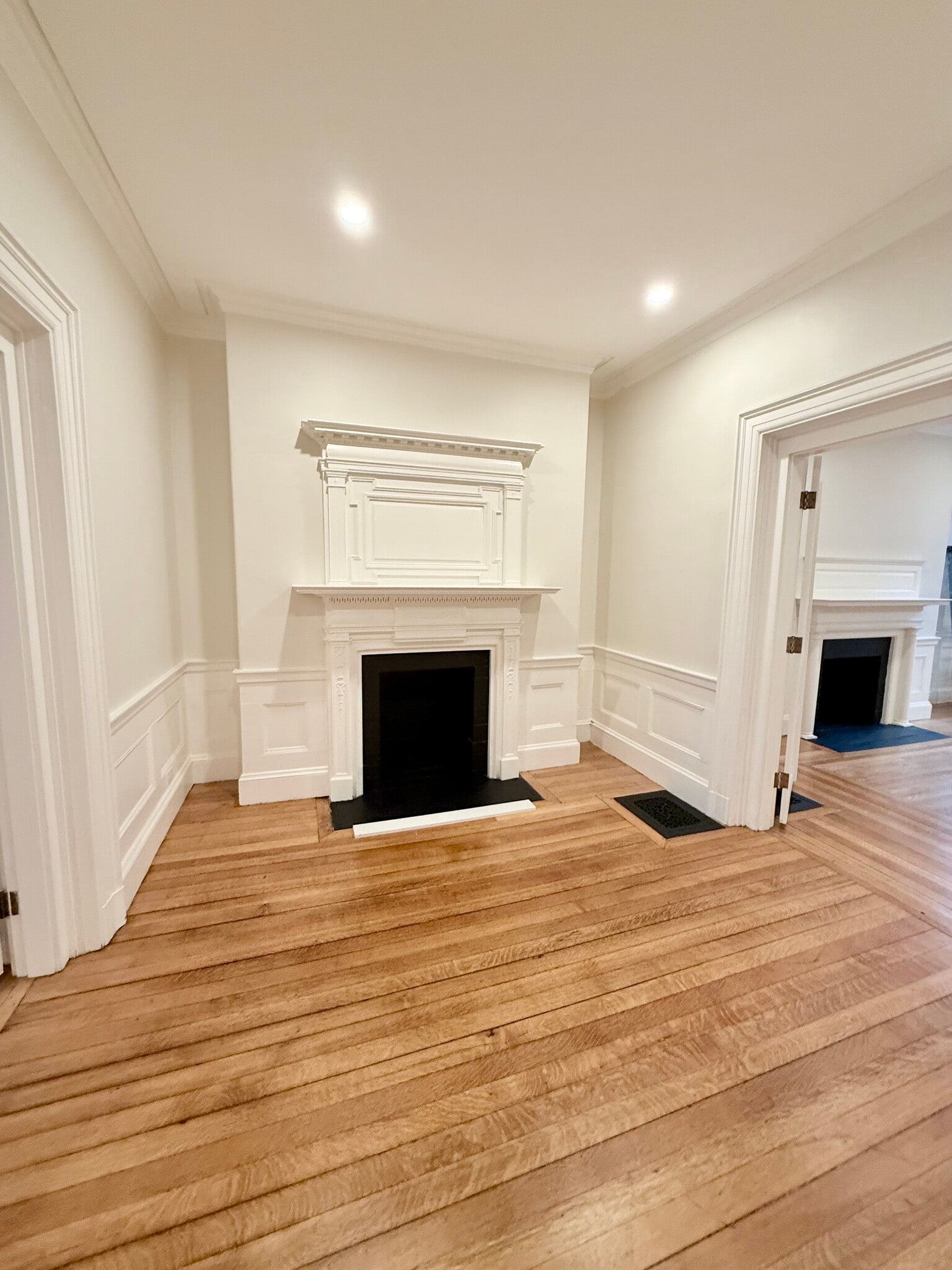 Building Photo - 1726 Beacon St