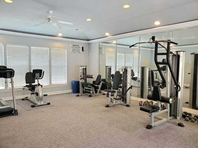 Building Photo - Gulf Shores town home with garage