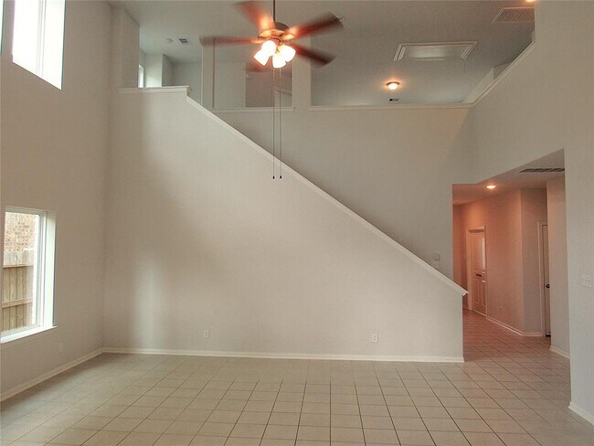 Building Photo - 14302 Beach Pine Trail