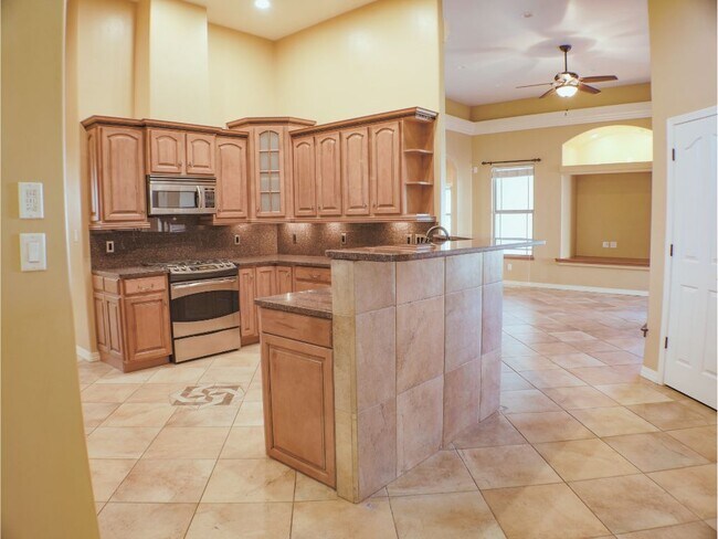 Building Photo - 303 Belden Ct