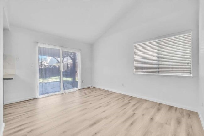 Building Photo - 13388 Wisteria Pl