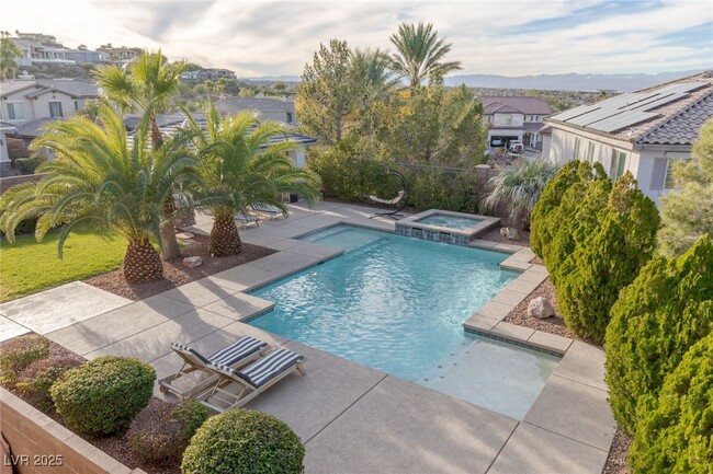 Building Photo - 1426 Foothills Village Dr