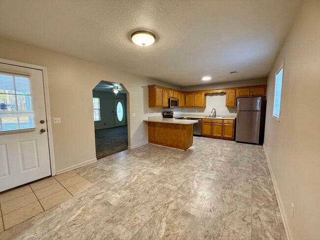 Building Photo - 3 Bedroom/2 Bathroom Home in Paragould AR - $1,275/month