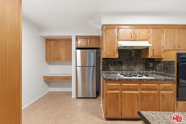 Building Photo - 1434 25th St