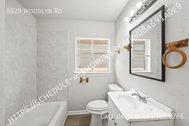 Building Photo - 8829 Woodlyn Rd