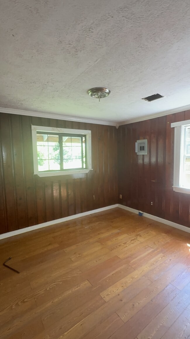 Building Photo - 1004 Lanier Ave