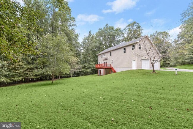 Building Photo - 15900 Tanyard Rd