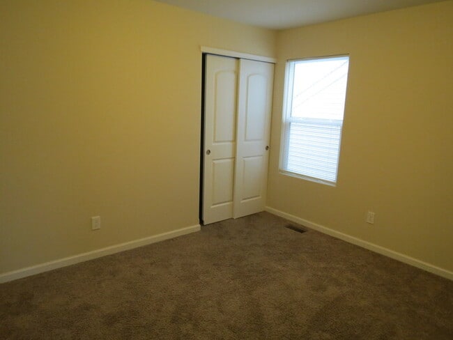 Building Photo - 5682 Alliance Way