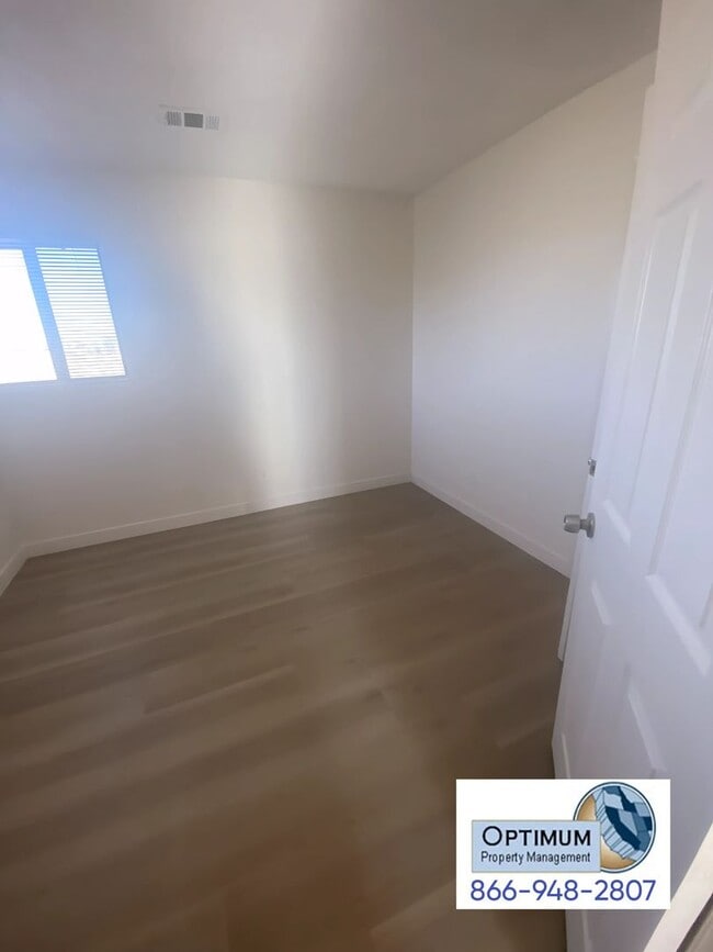 Building Photo - Beautiful 3-Bedroom Home with Covered Patio and Spacious Layout!