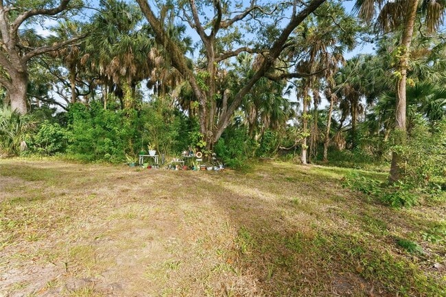 Building Photo - 8010 Riverview Dr