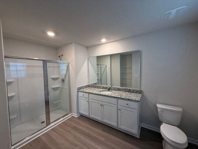 Building Photo - T.R. Lawing Realty Property