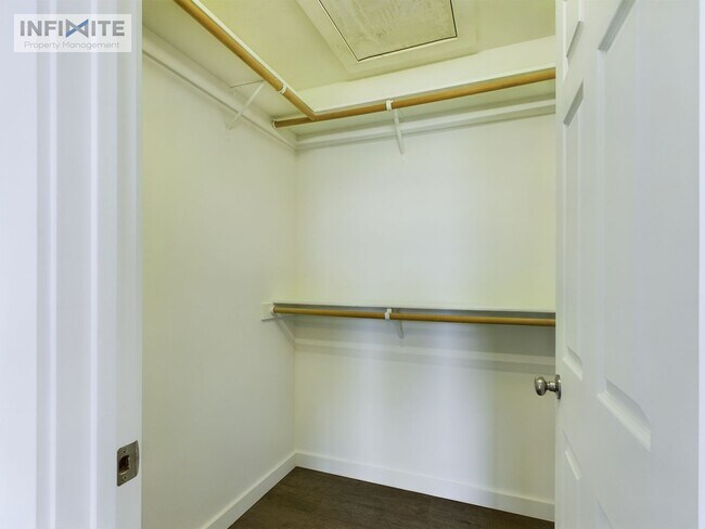 Building Photo - 25 Crater Ridge Ln