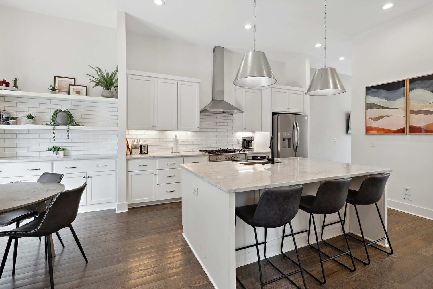 Building Photo - 3206 West End Cir