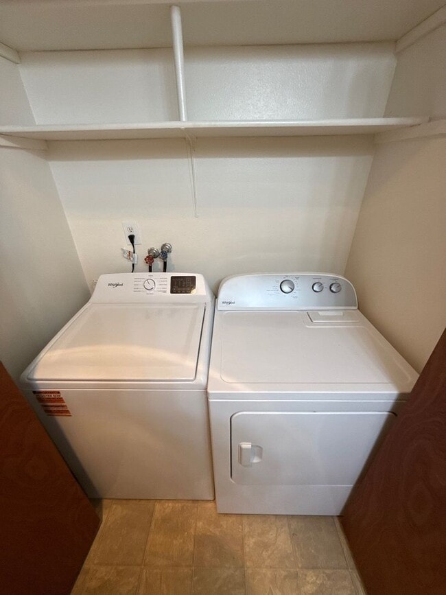 Building Photo - 650 Taybin Rd NW