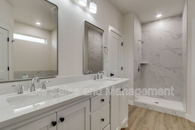 Building Photo - 8301 NW 163rd Ter