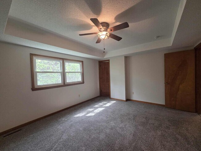 Building Photo - Spacious Home for Rent!