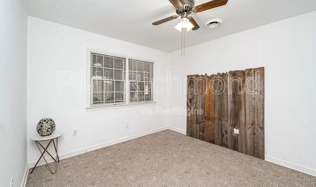 Building Photo - 304 Windmere Dr