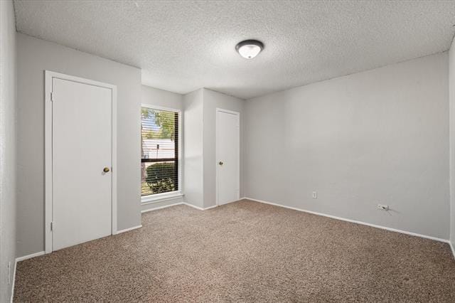 Building Photo - 823 Quail Terrace