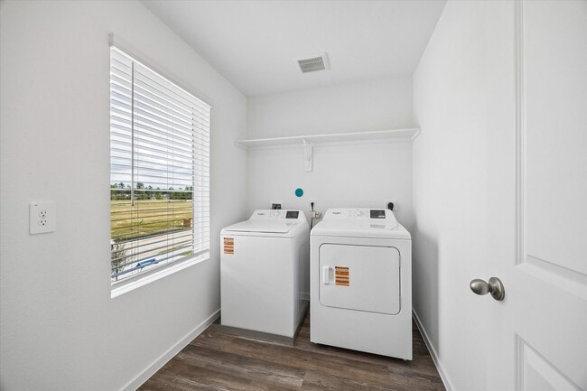 Building Photo - 14333 Tawny St