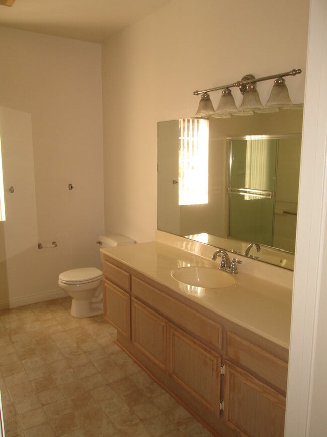 Building Photo - Rancho Bernardo - The Summit Community - N...