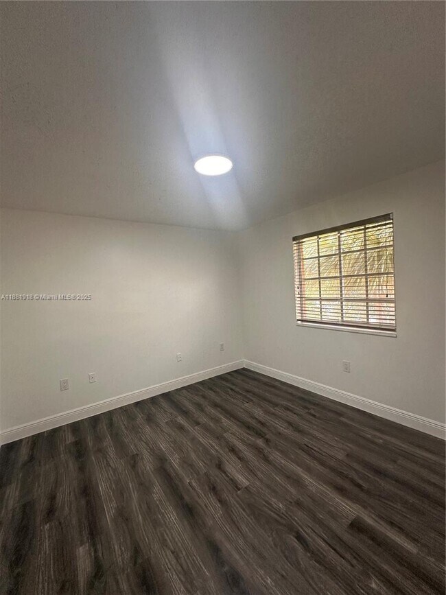 Building Photo - 8950 NW 189th Terrace