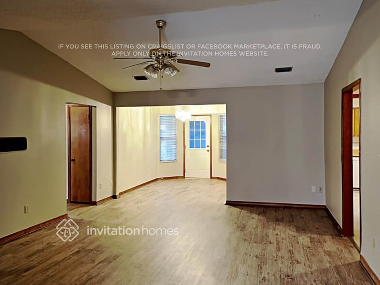 Building Photo - 10669 Parliament Pl