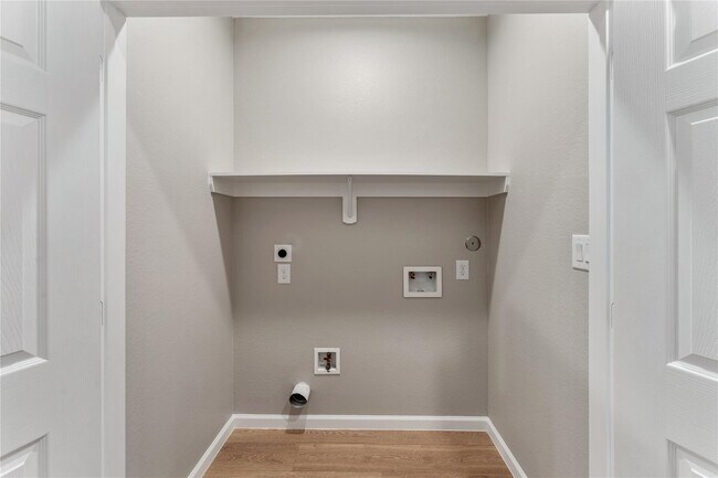 Building Photo - 5101 Rue St