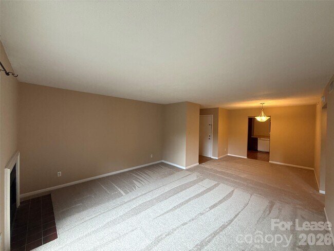 Building Photo - 2800 Heathstead Place