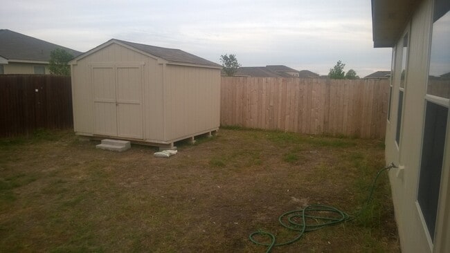 Shed in Shaded Back Yard - 130 Easy St