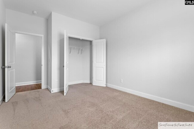 Building Photo - 409 Silver Anchor Dr