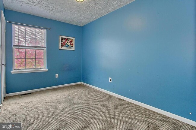 Building Photo - 8607 Woodhue Ct